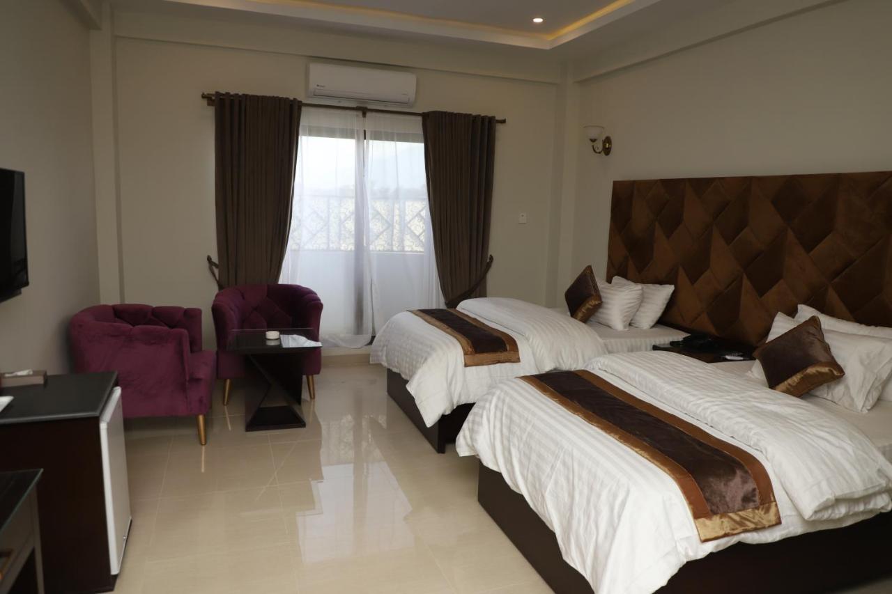 Swat Palace Hotel By Northin Mam Derai Exterior photo